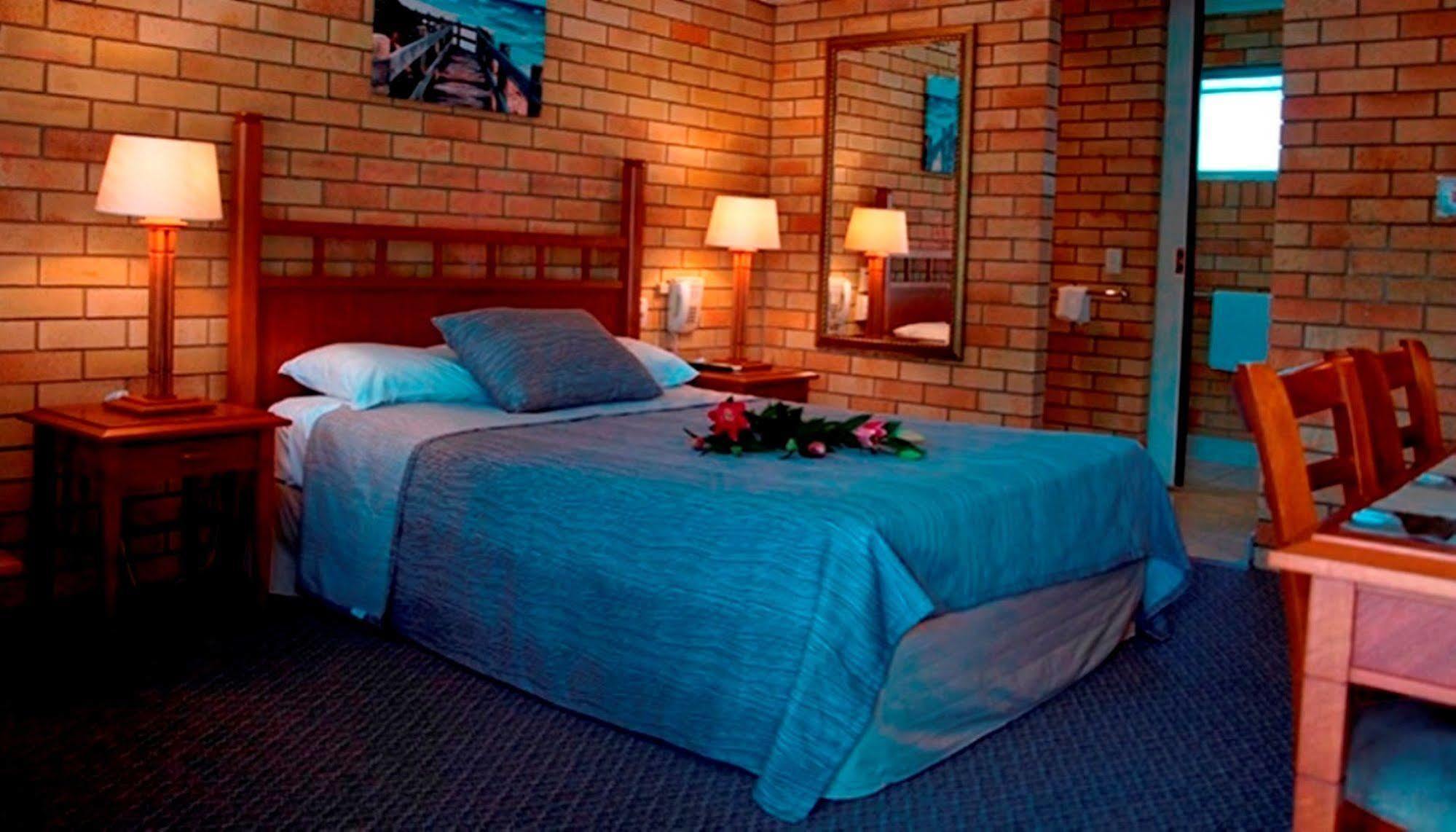 Pacific Paradise Airport Motel Eksteriør bilde